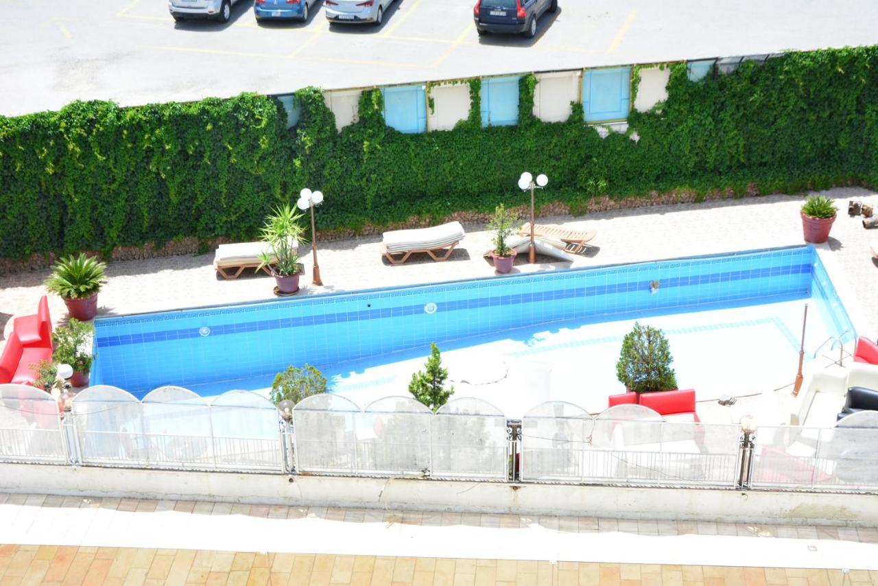 Rakeen Hotel Amman Esterno foto