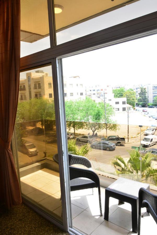 Rakeen Hotel Amman Esterno foto