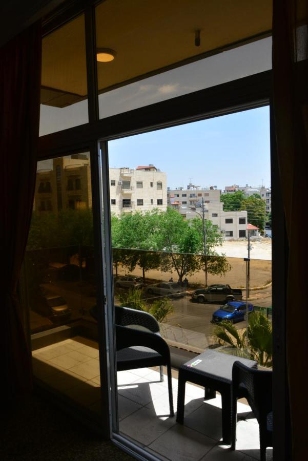 Rakeen Hotel Amman Esterno foto